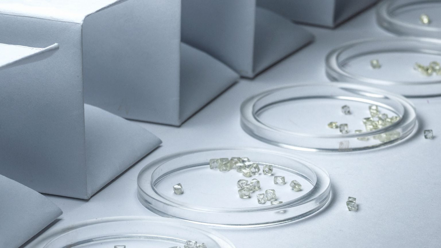 Der Unterschied zwischen Labordiamant und Naturdiamant