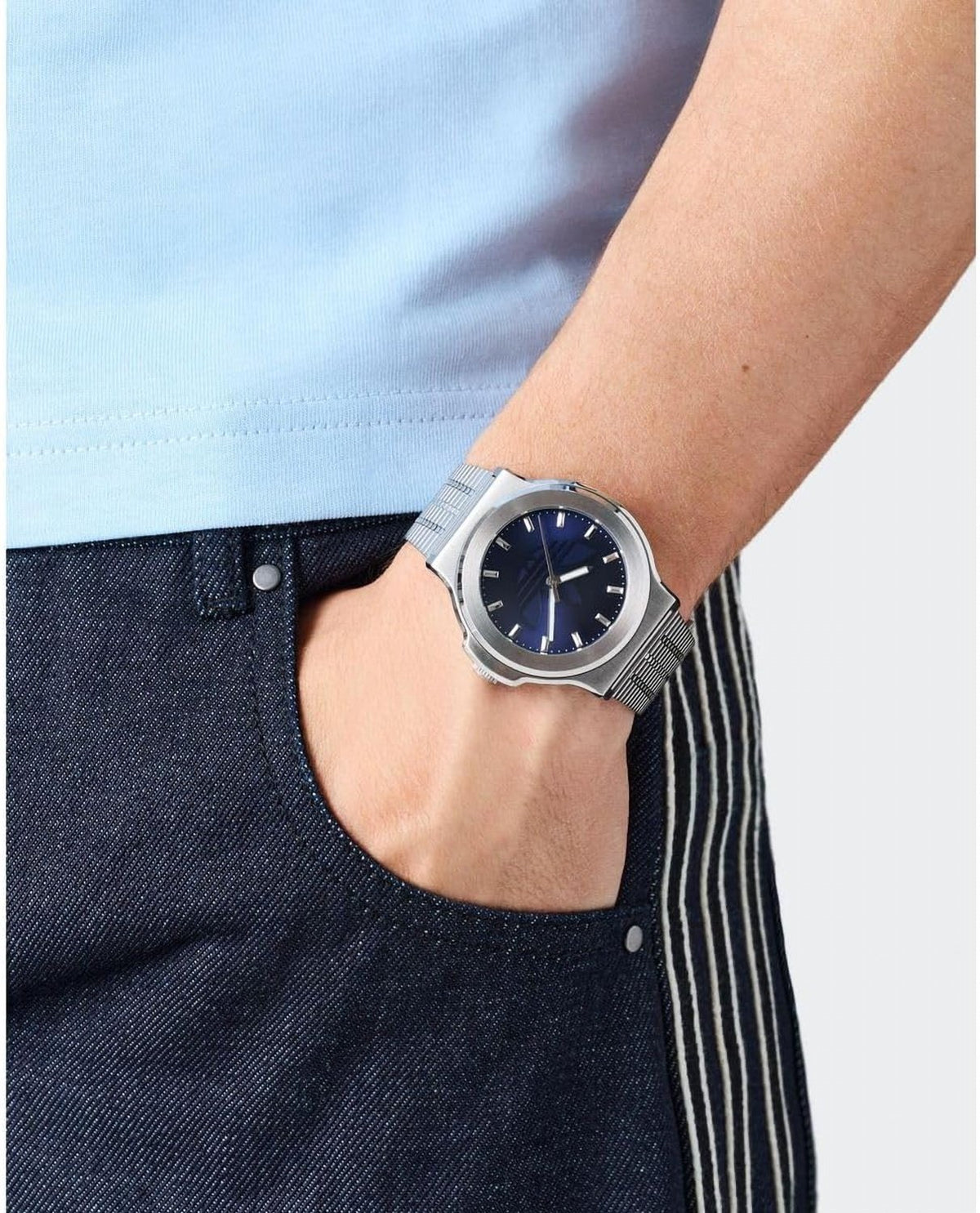 adidas Expression Three Unisex Armbanduhr, Quarz Analog, Edelstahl, 41 mm, Edelstahlarmband, Silber, 5 bar, Zifferblattfarbe: Blau, AOFH25505