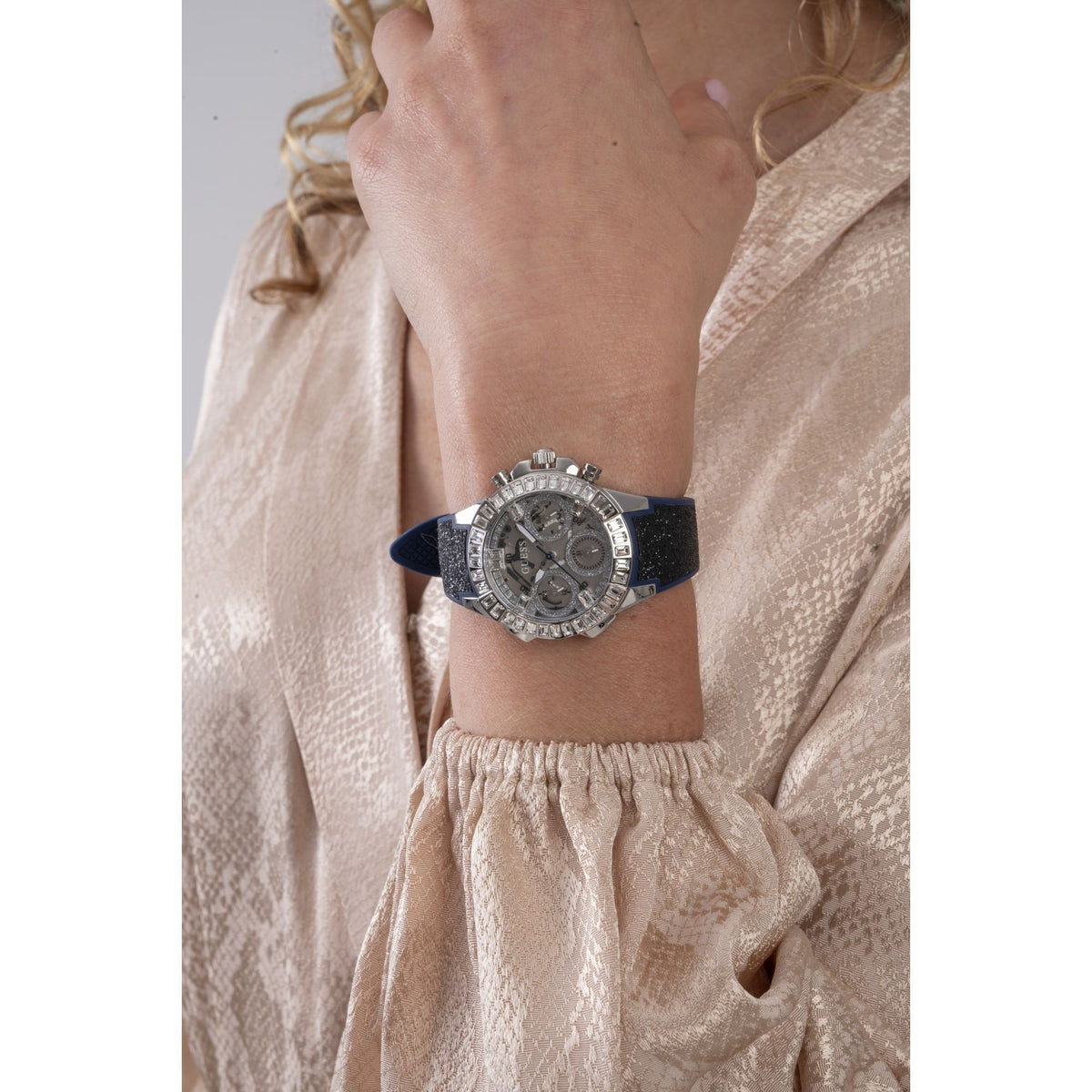 Guess Damen Armbanduhr BOMBSHELL Armband  GW0313L1