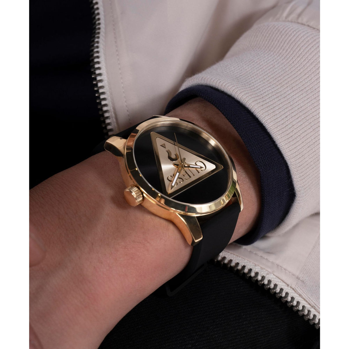 Guess Herren Armbanduhr BADGE GW0781G4