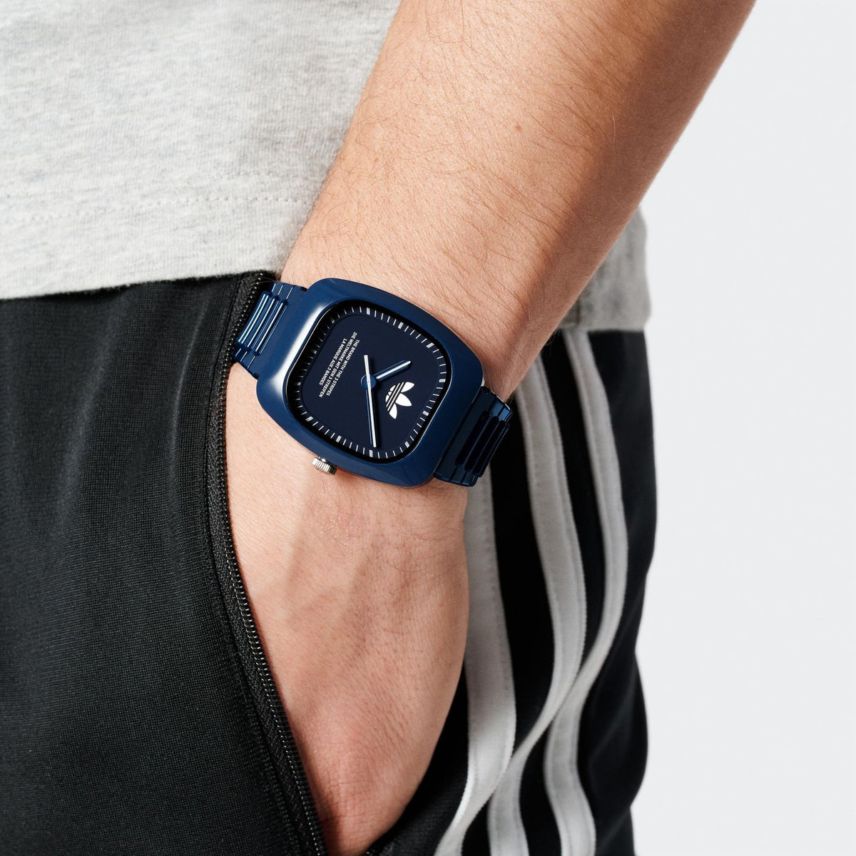 Adidas Unisex Uhr Retro Wave Two