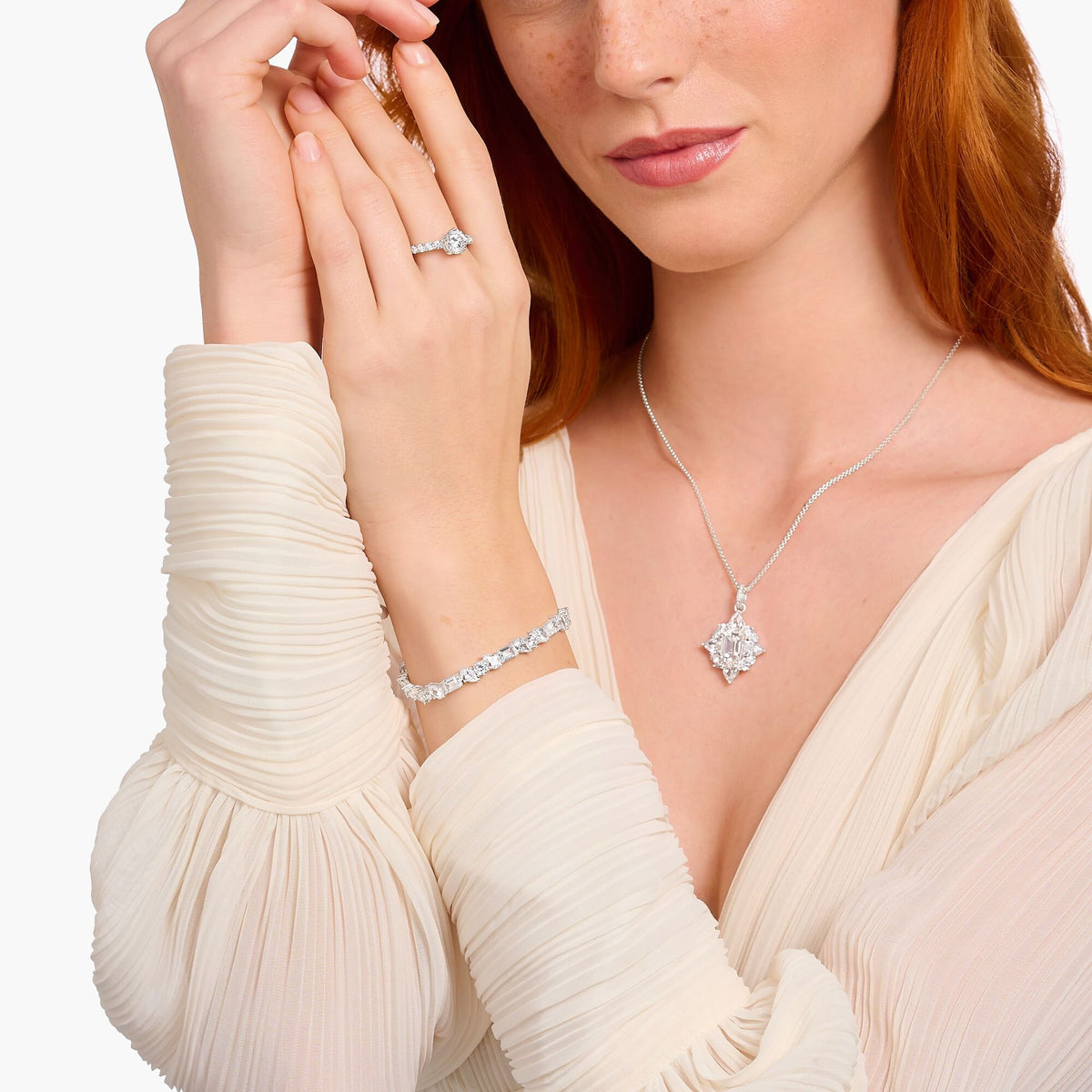 Thomas Sabo Armband Damen Tennisarmband mit 31 weißen Steinen Silber Weiß A2144-051-14