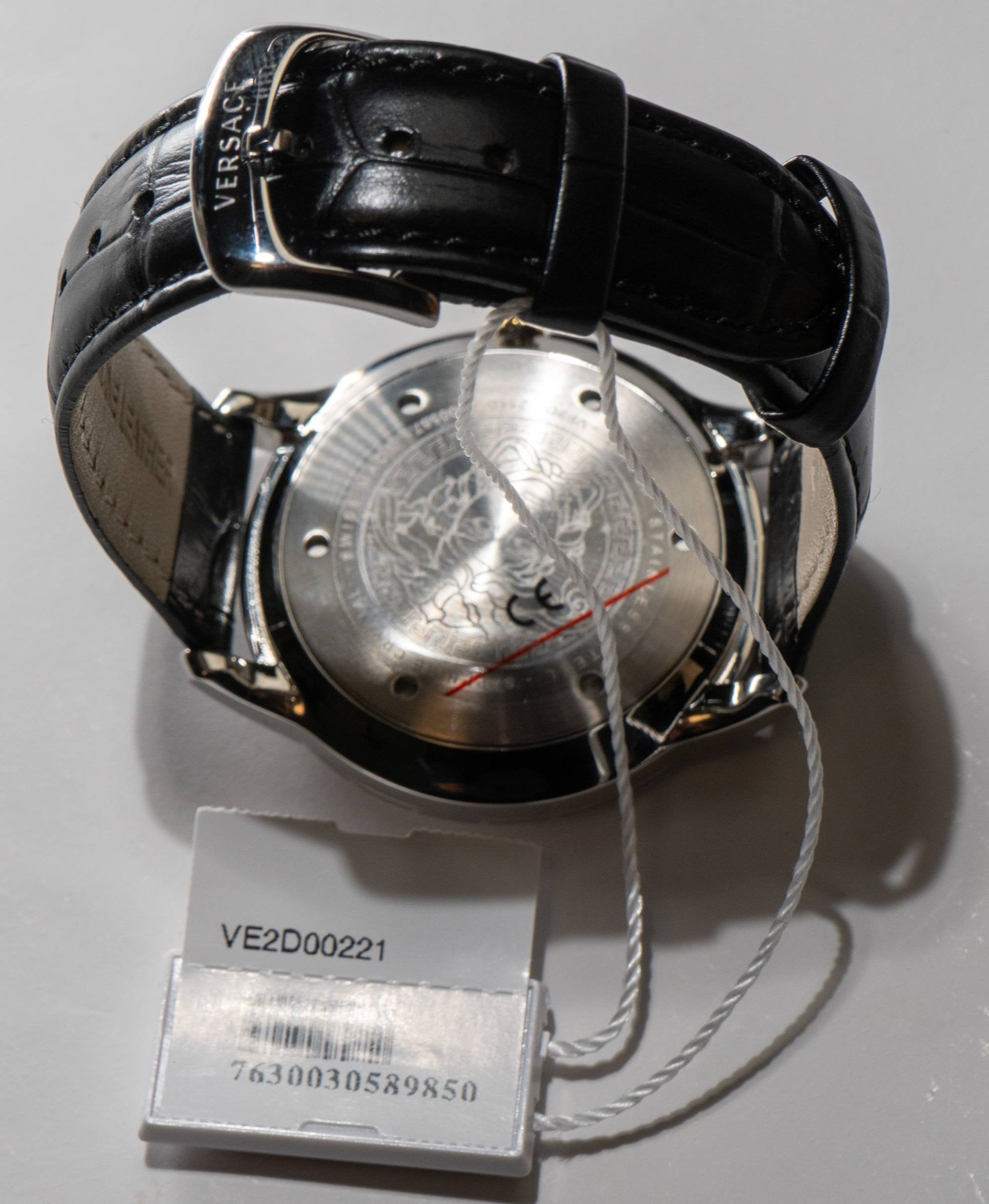 Versace Herren Armbanduhr  Univers 43 mm Datumsfenster Armband Leder VE2D00221