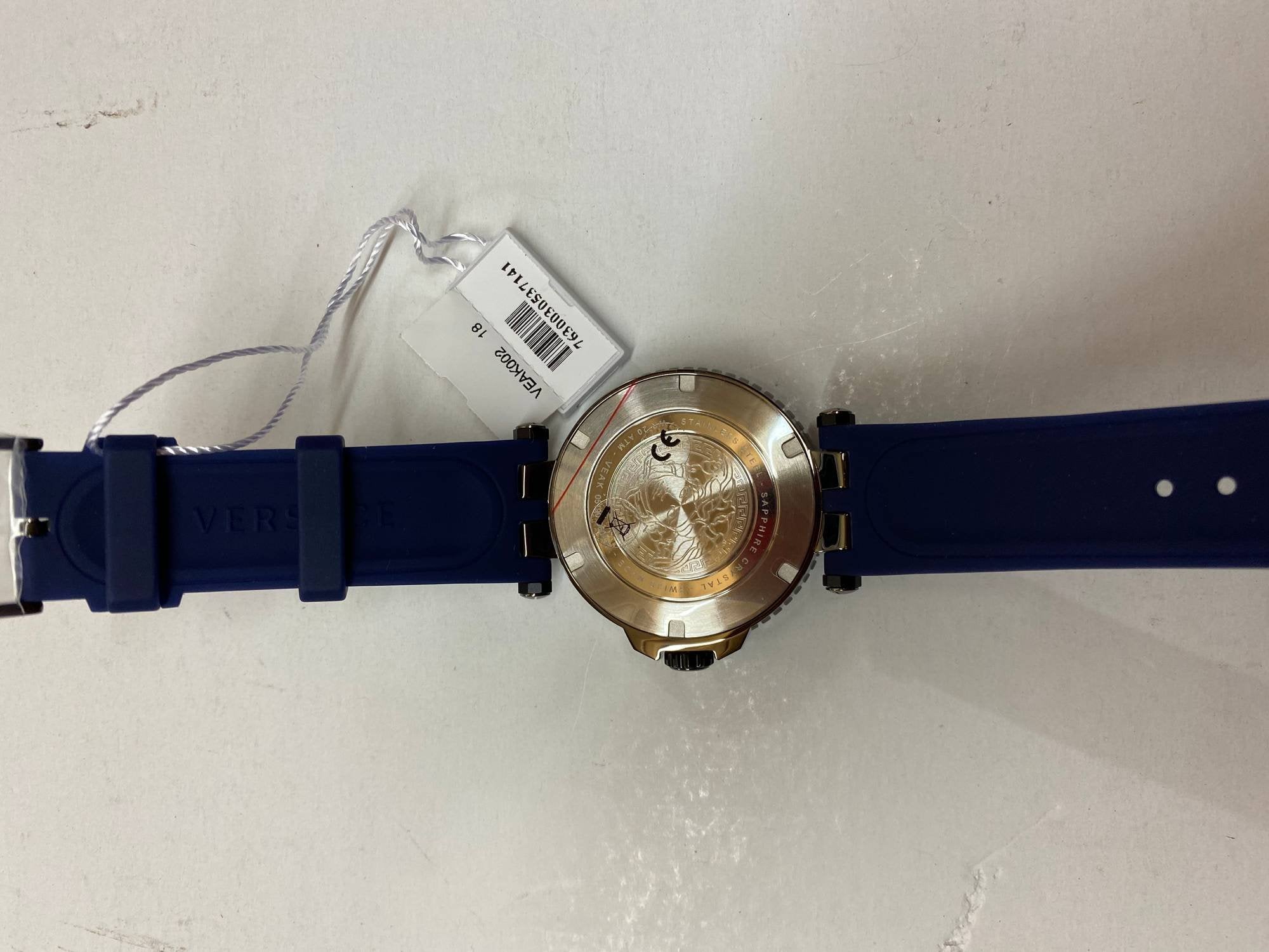 Versace V-Race Diver Herrenuhr Blaues Armband Blaues Stahlgehäuse Zifferblatt 46mm VEAK00218