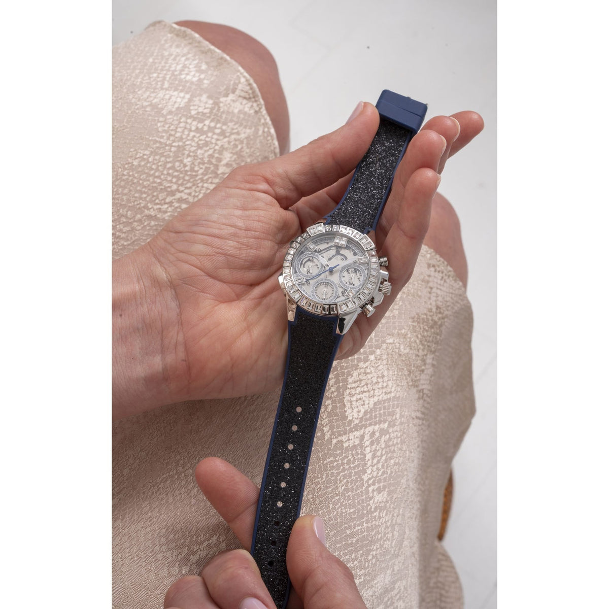 Guess Damen Armbanduhr BOMBSHELL Armband  GW0313L1