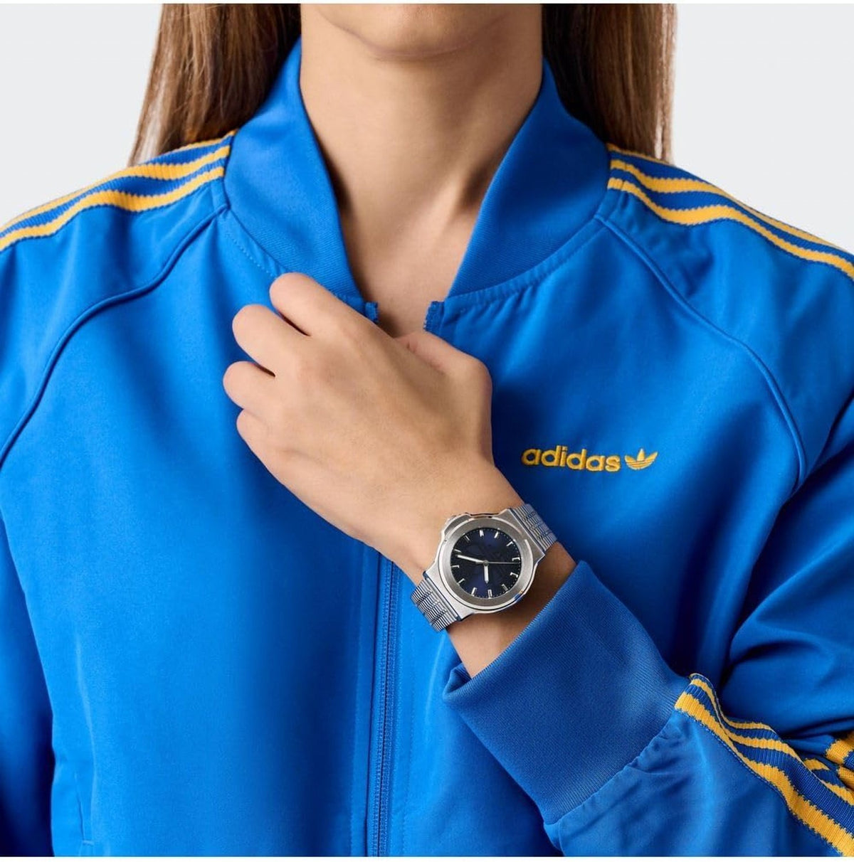 adidas Expression Three Unisex Armbanduhr, Quarz Analog, Edelstahl, 41 mm, Edelstahlarmband, Silber, 5 bar, Zifferblattfarbe: Blau, AOFH25505