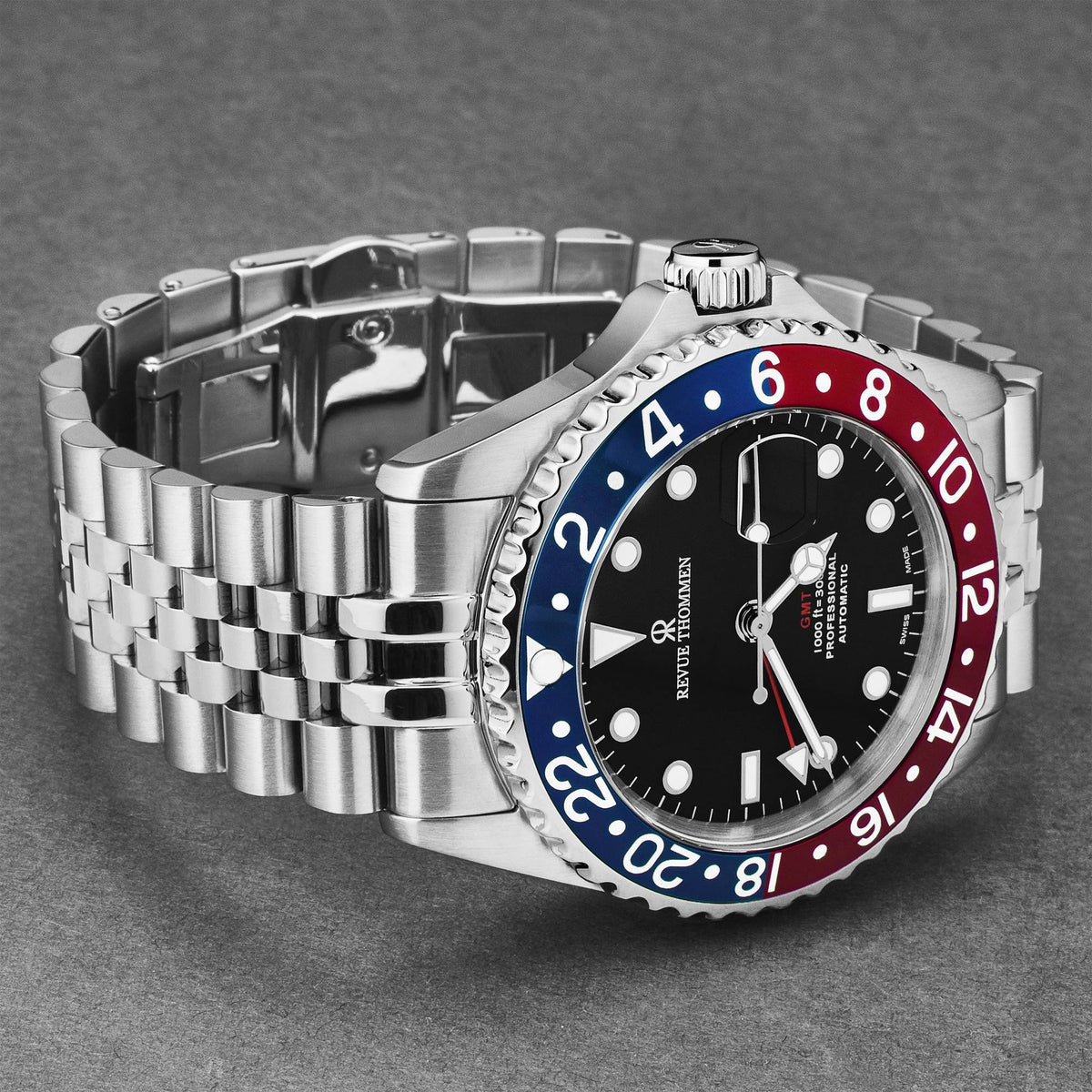 Revue Thommen Armbanduhr Automatic Diver' GMT Black Dial Blue and Red  Armband Edelstahl 17572.2235