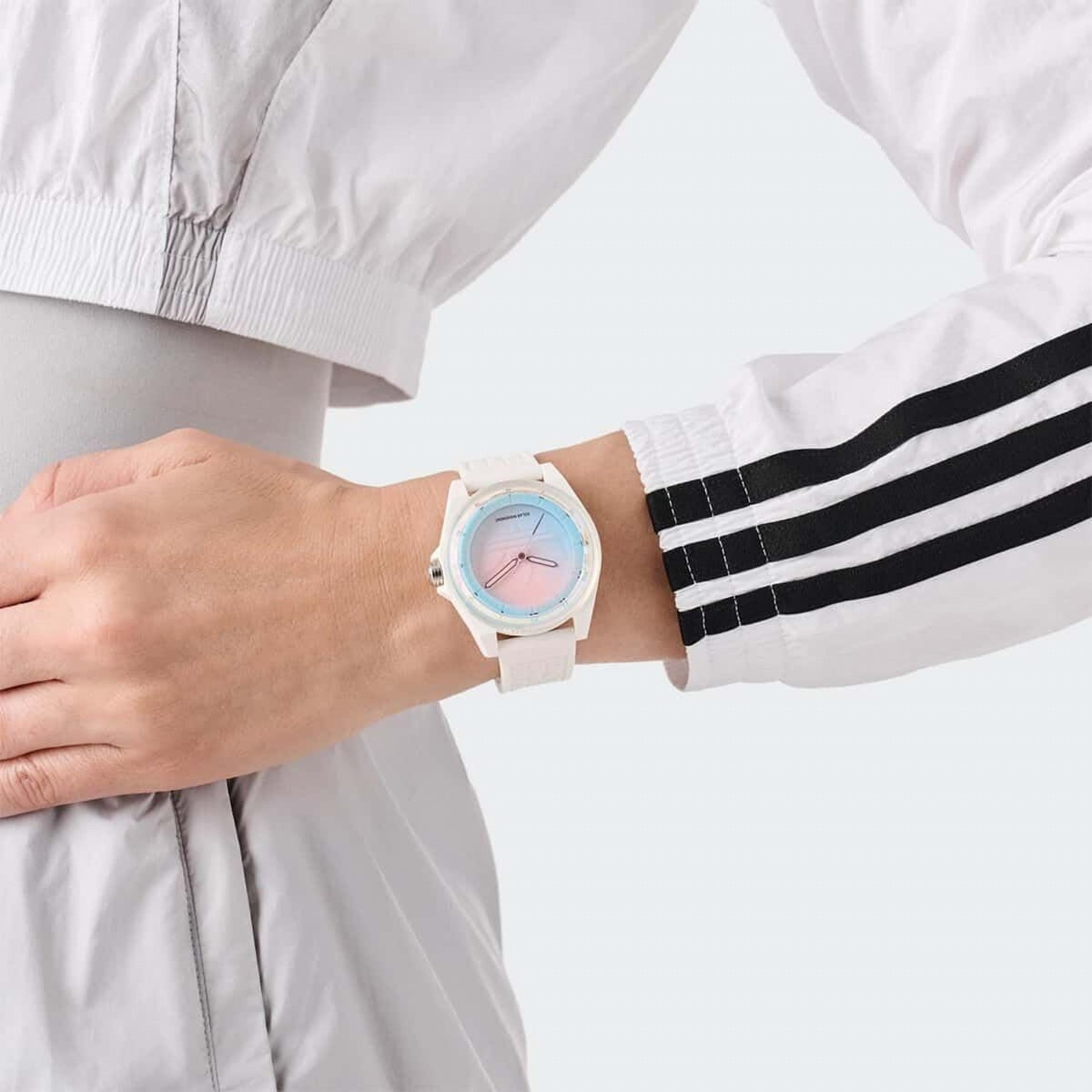 adidas Originals Unisex Analog Quarz Armbanduhr Project Four Solar
