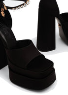 Versace Damen High Heels Medusa schwarz 1007717-DRA67-1B00V