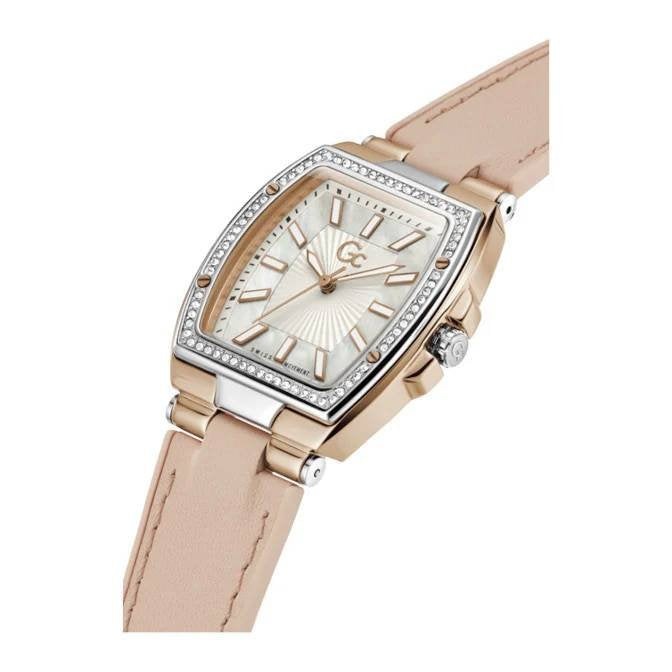 Guess Collection Damen Armbanduhr Couture Tonneau Y90003L1MF