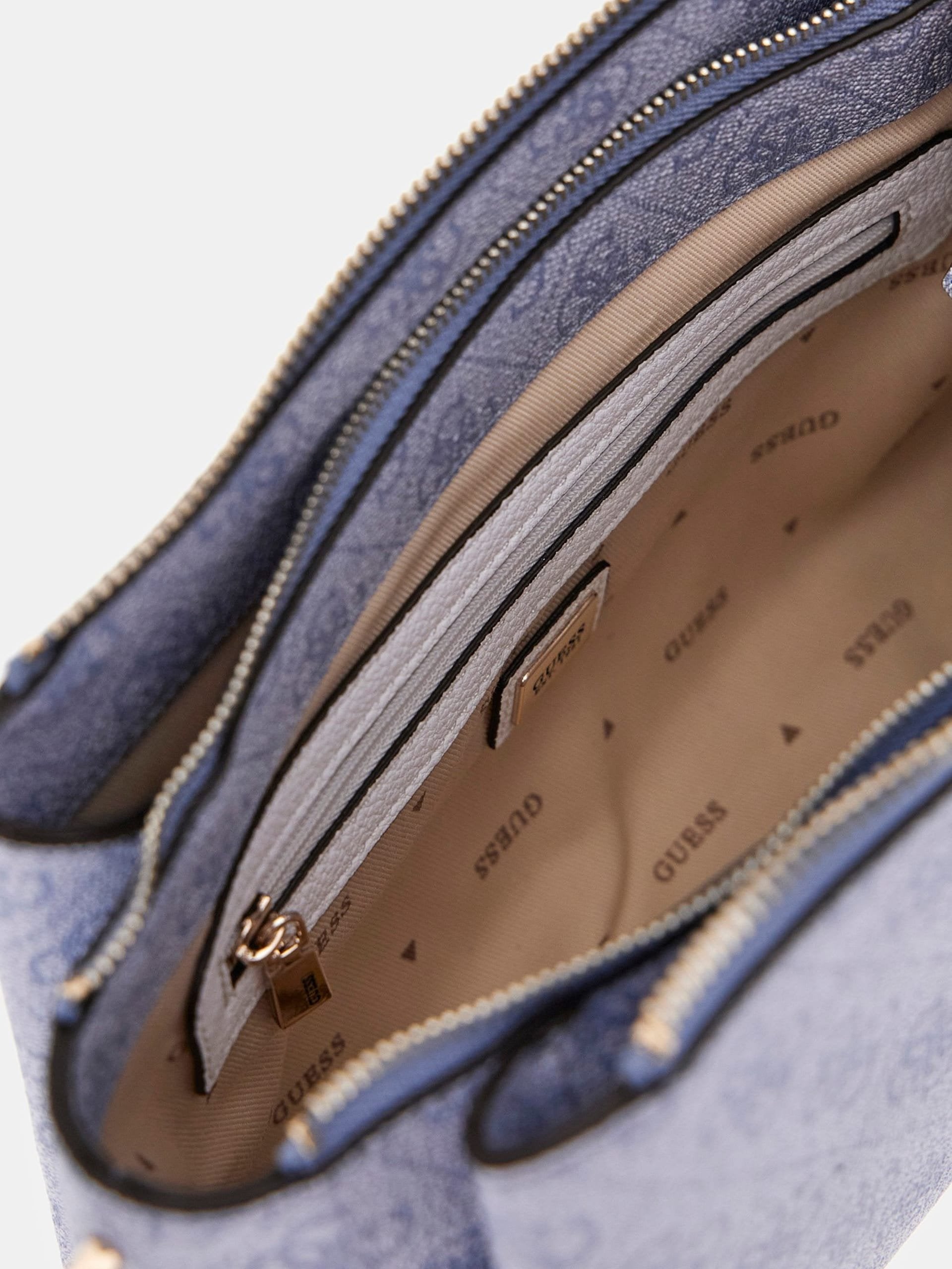 Guess Umhängetasche Damen Noelle Hellblau Logo HWBG7879120LUL