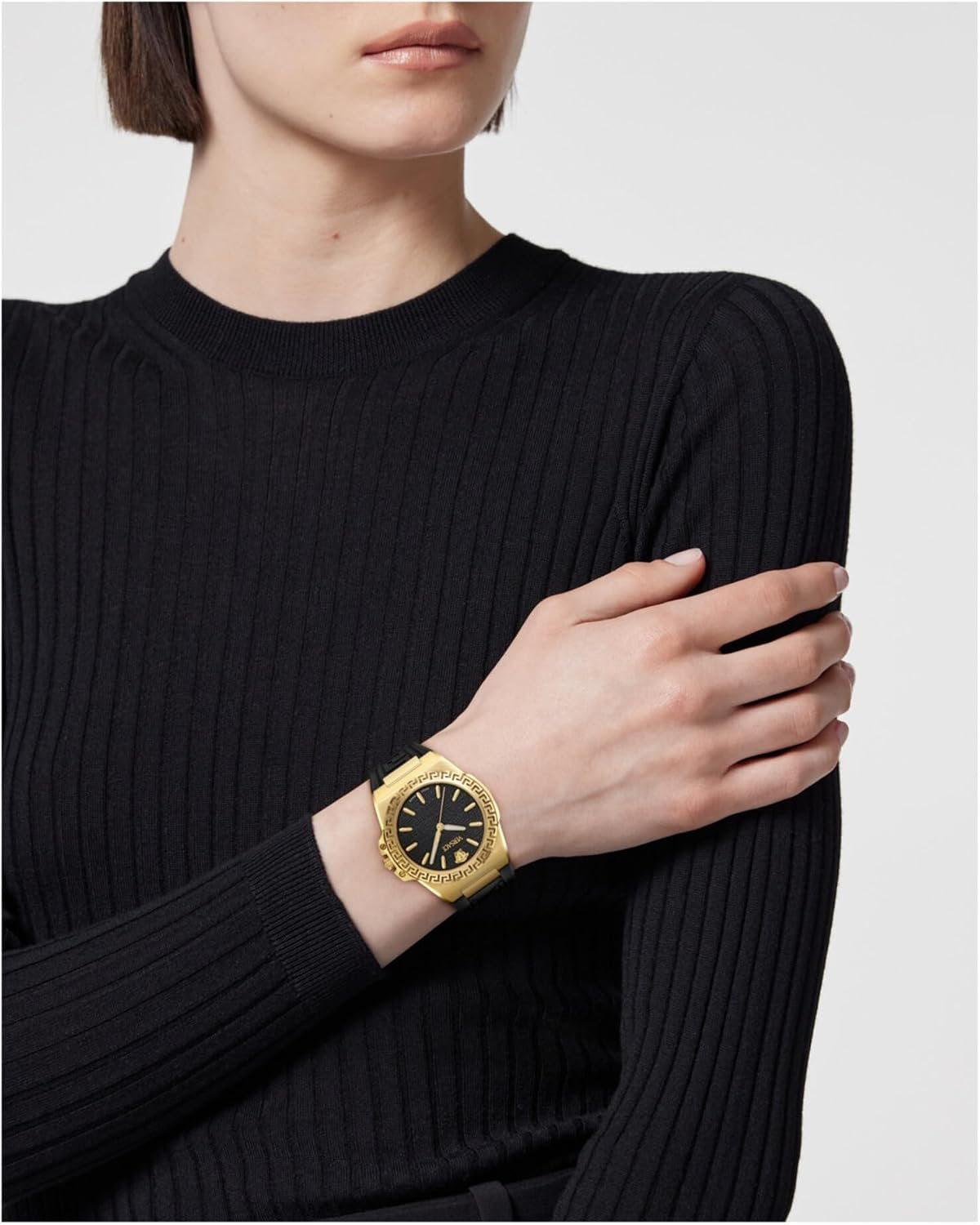 Versace Damen Analog Quarz Armbanduhr Greca Reaction